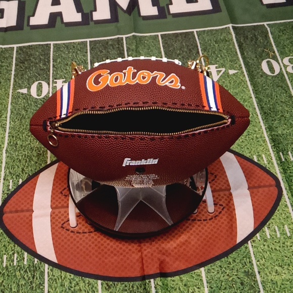 NWT LIMITED EDITION HANDMADE NCAA FLORIDA GATORS 🐊 Football Bag 🏈 - Picture 14 of 17